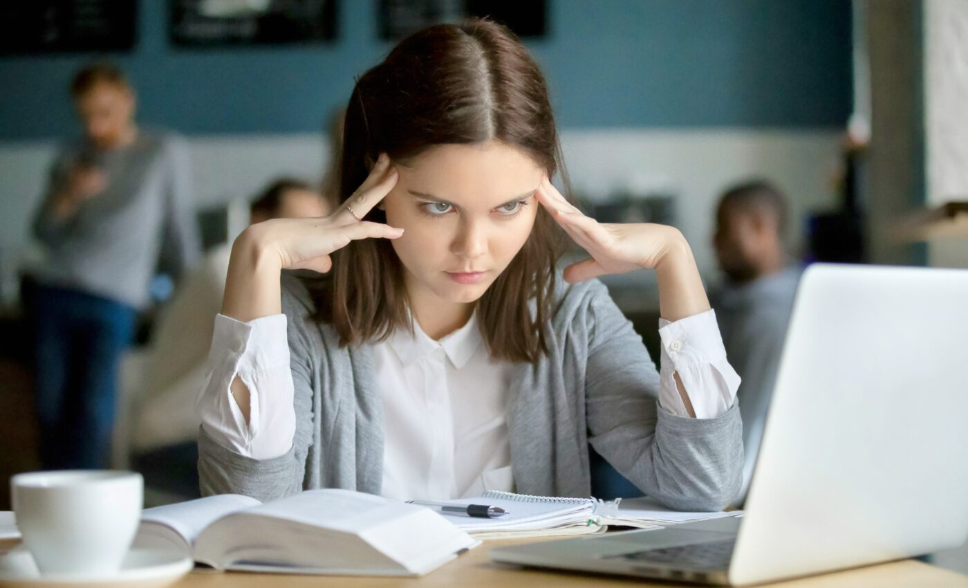 How does the brain focus with so many distractions?