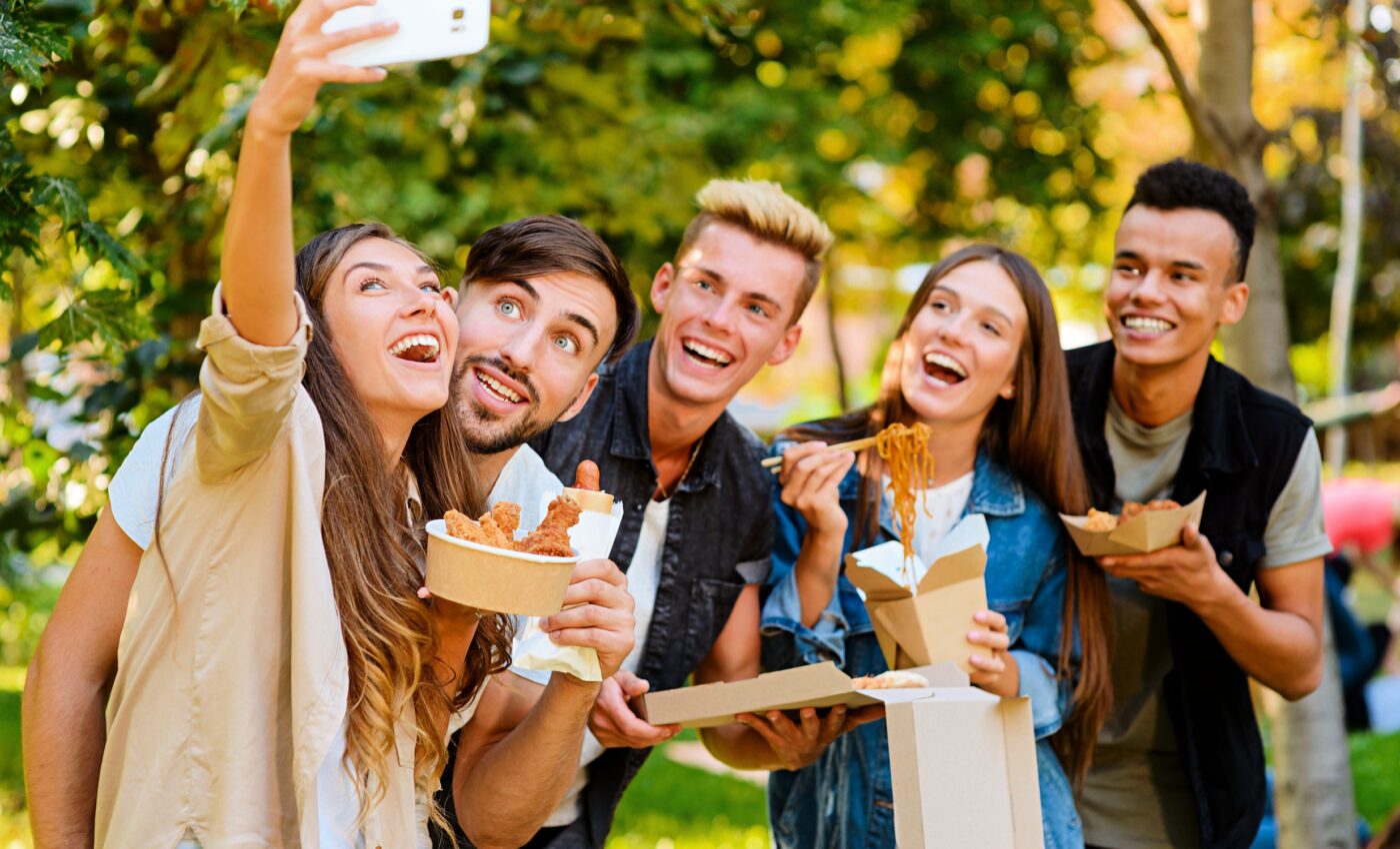 Social bonding can positively shape the success of a group