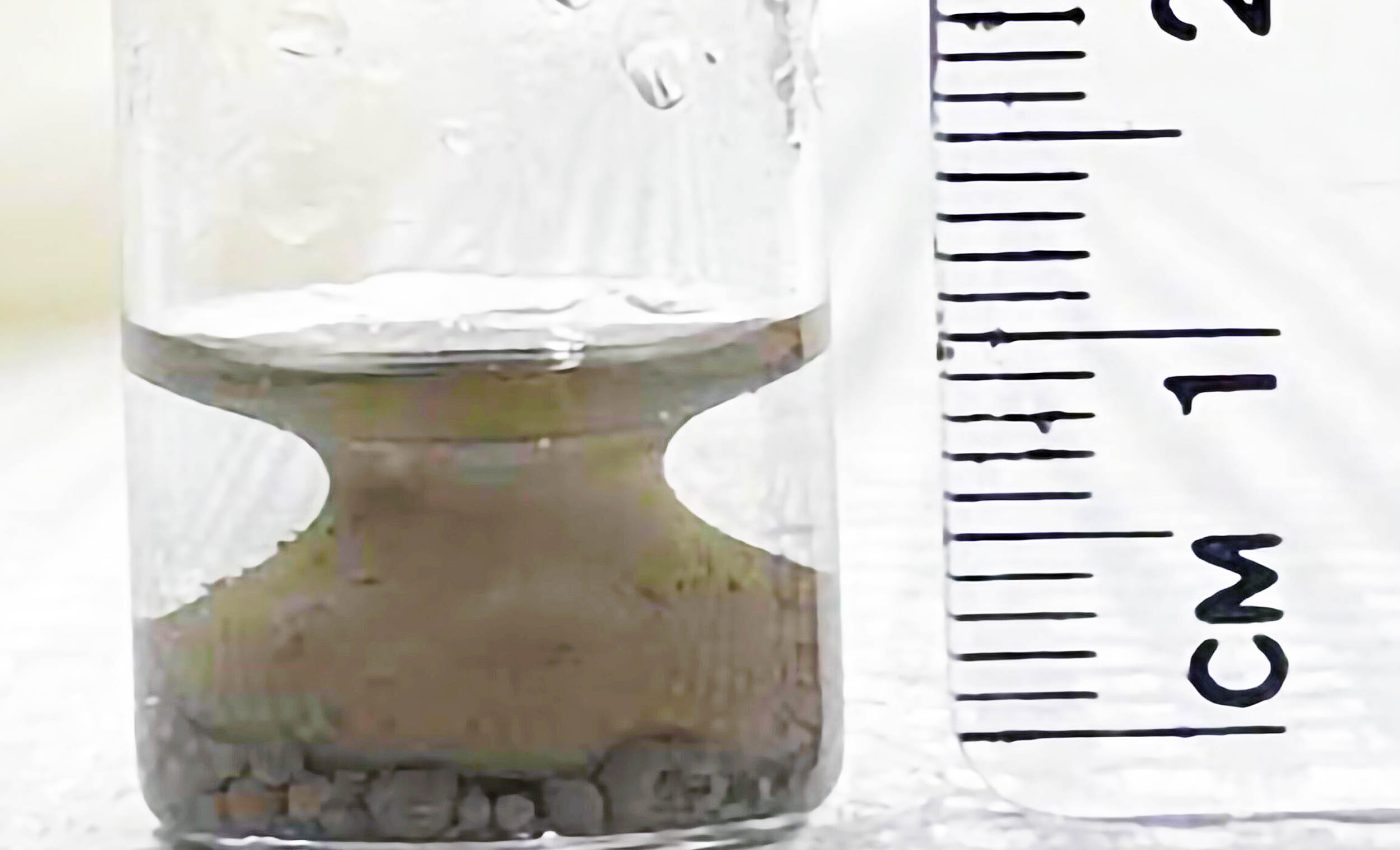 'Shape-recovering liquid' accidentally created by student breaks the laws of thermodynamics