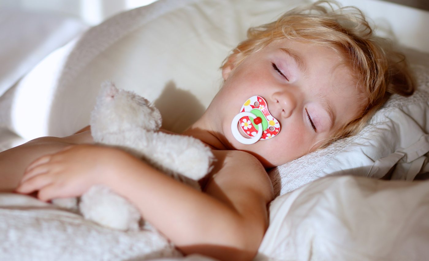 Parents divided on best time to stop pacifiers and thumb-sucking