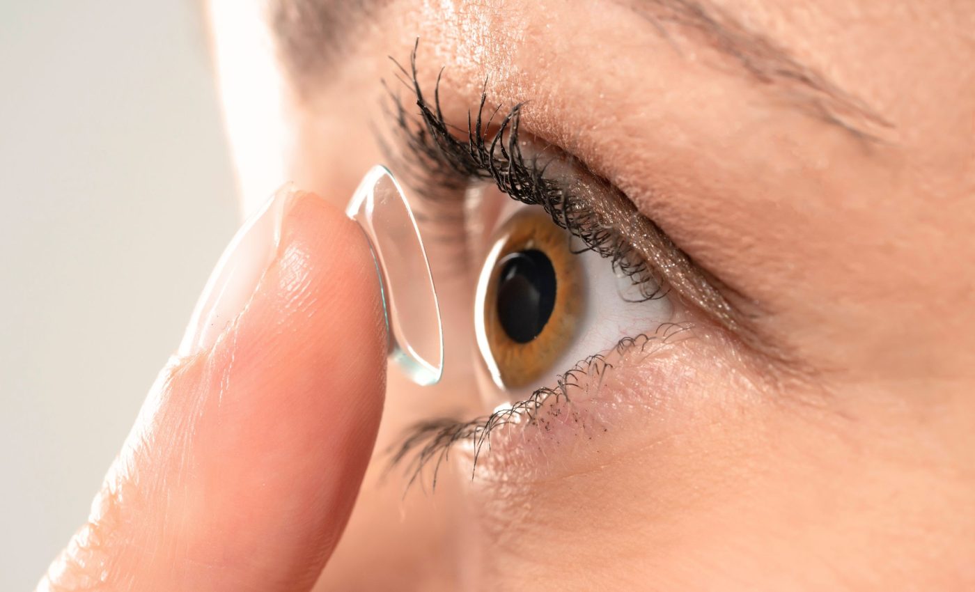New contact lens lets humans see hidden infrared signals