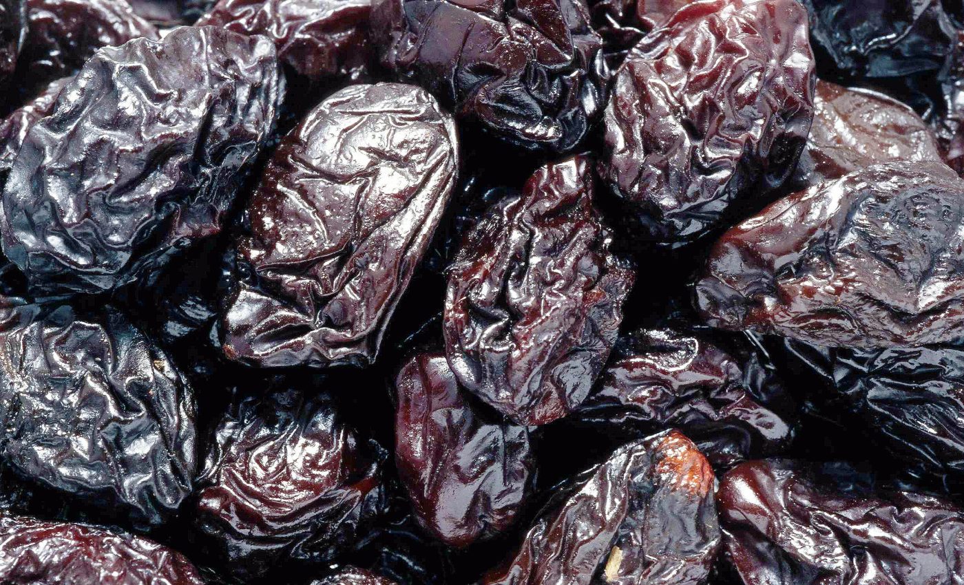 High-protein fruit strengthens muscles and bones in those over 45