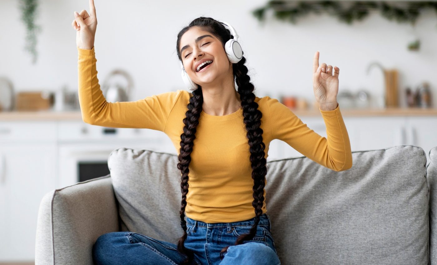 Nostalgic songs light up your brain - and get you moving