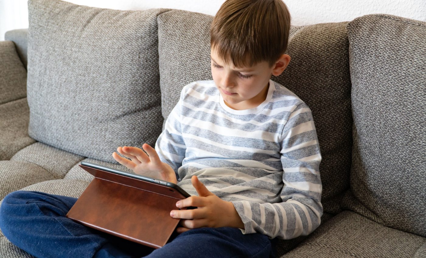 Screen time and mental health: A vicious cycle for kids