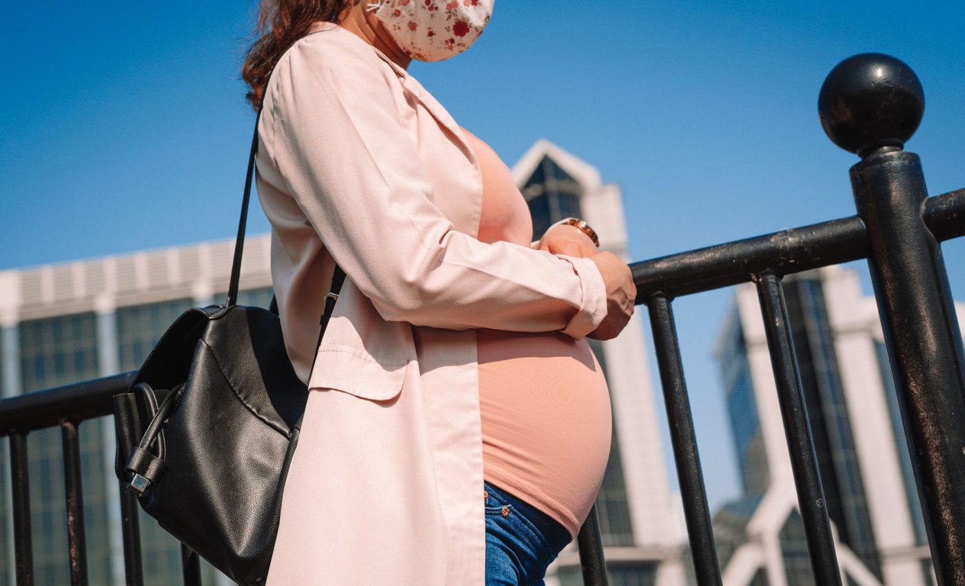 Pregnancy risks rise with heat and smoke exposure