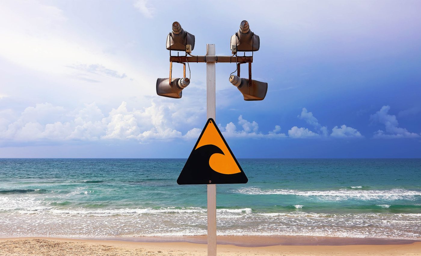 New study proposes using AI to improve tsunami warnings in tourist areas