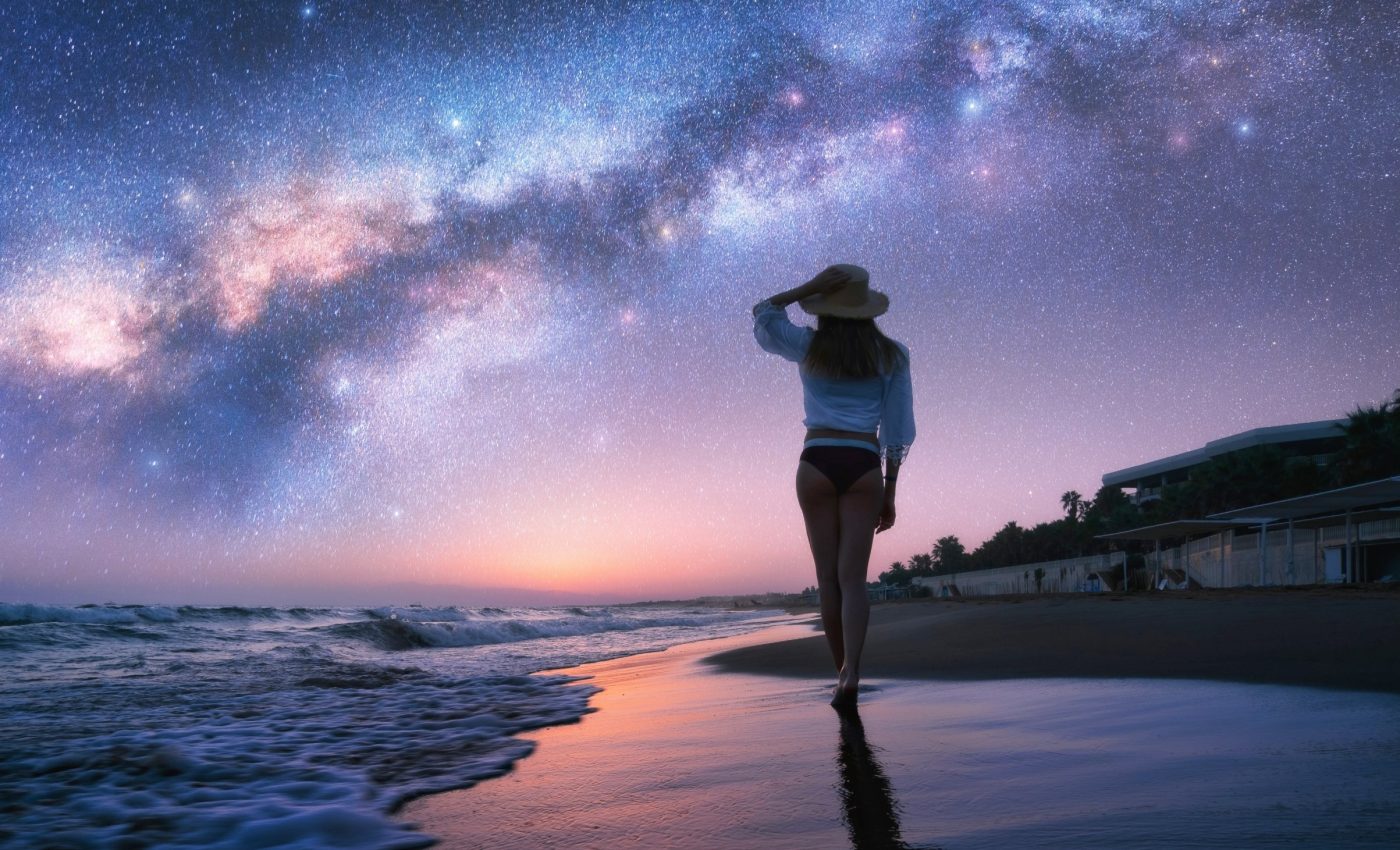 July 2025 skywatching: Bright planets and a summer constellation