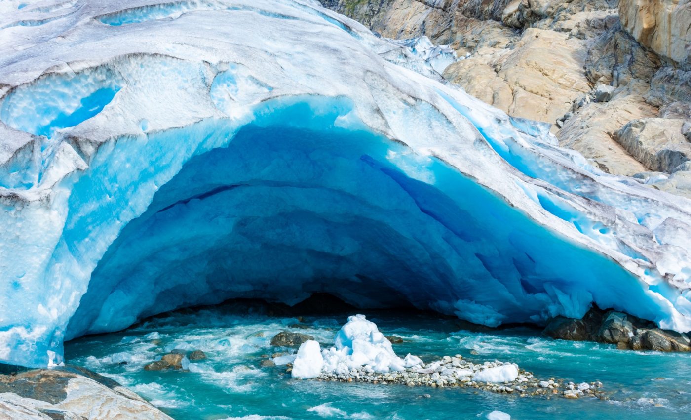 Land exposed by melting glaciers transforms into a greenhouse gas emitter