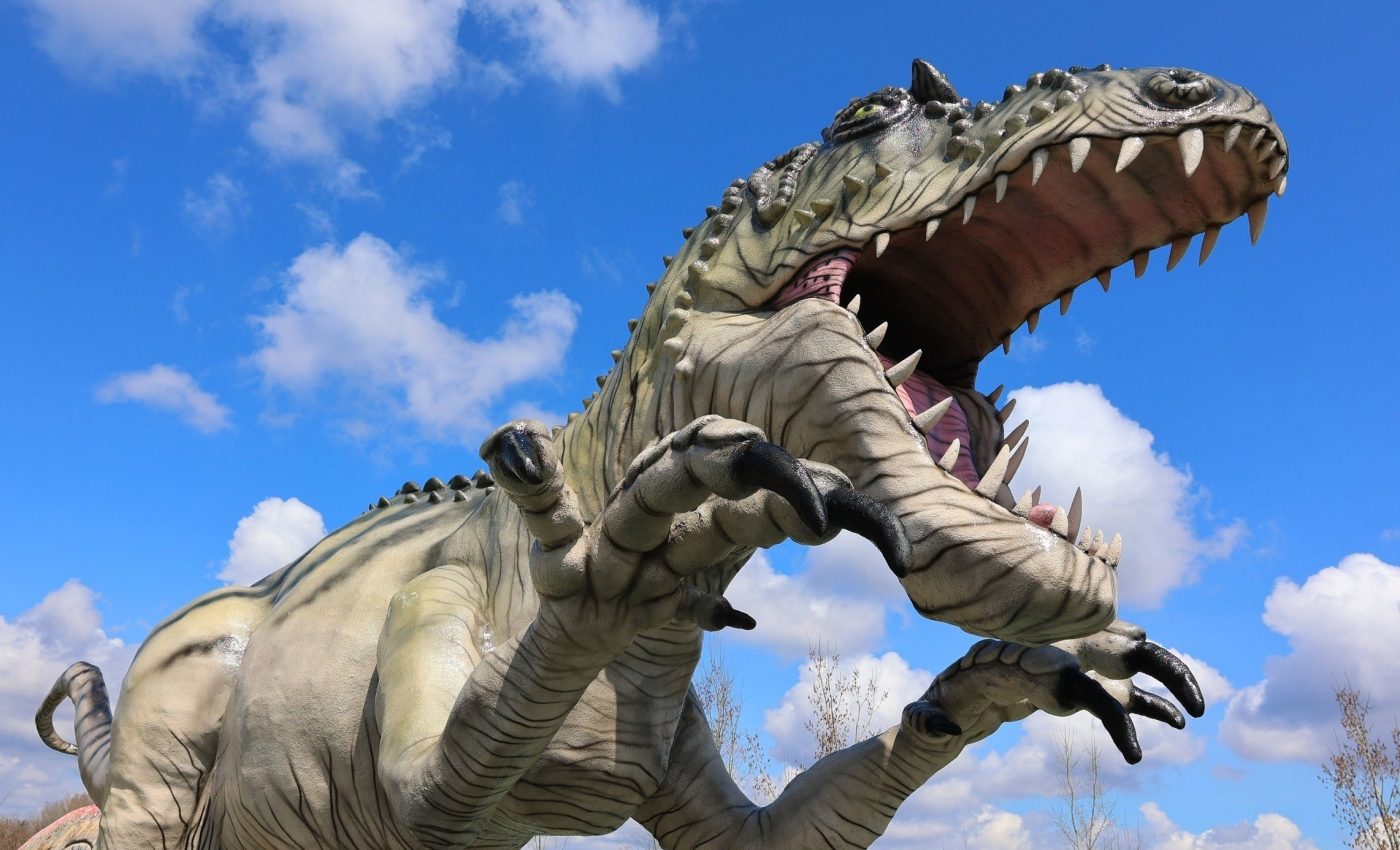 How giant dinosaurs turned their skulls into weapons