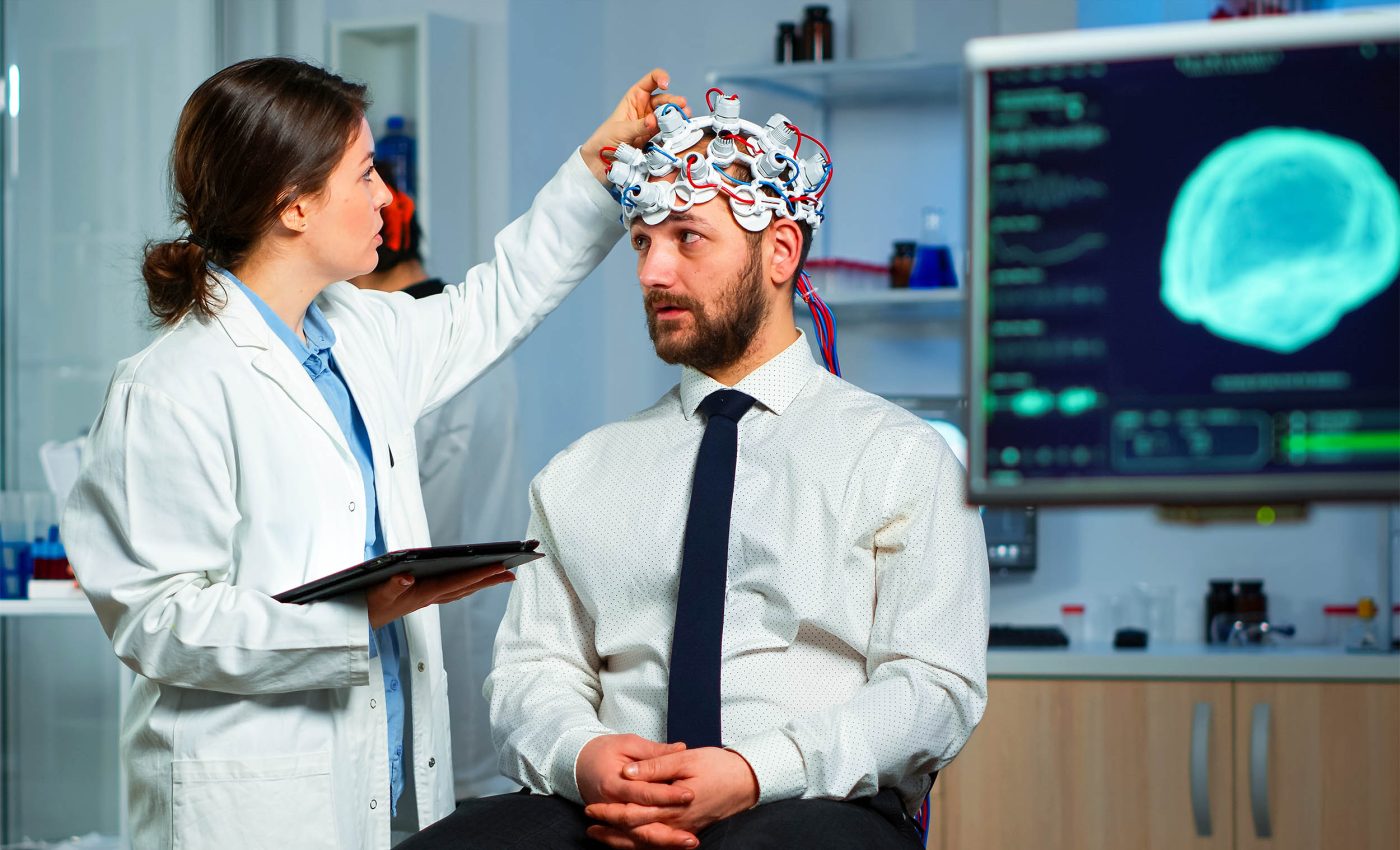 New brainwave test spots Alzheimer's years before symptoms show