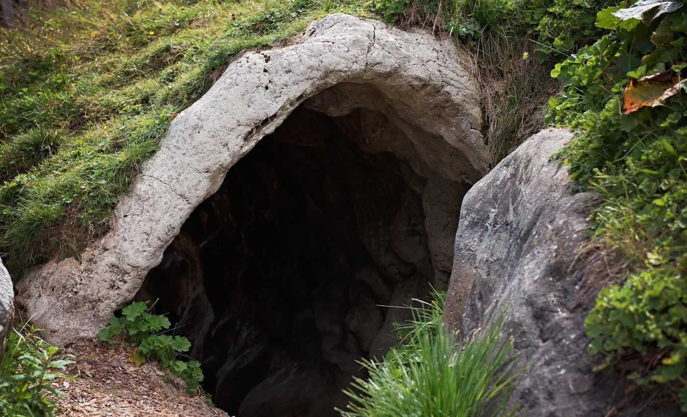 What the Maya did with human bones in their cave rituals was gruesome