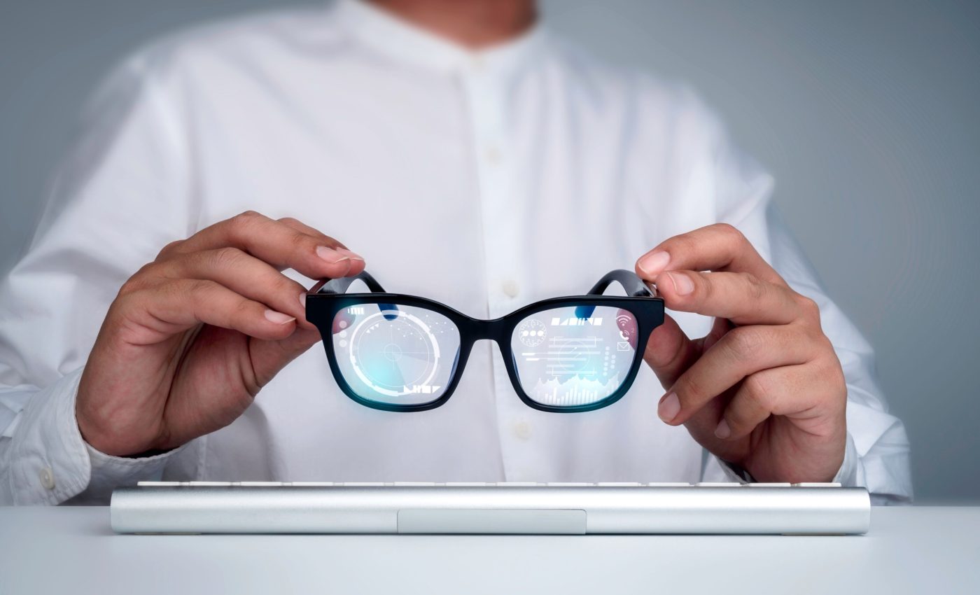 Liquid crystal smart glasses switch focus with a tap, eliminating bifocal zones